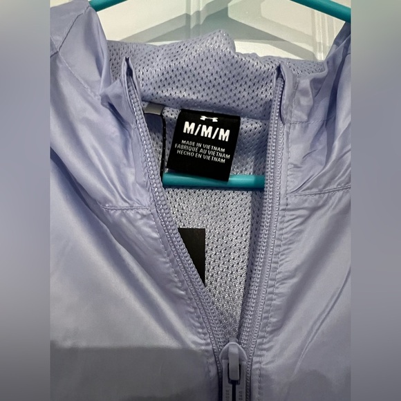 Under Armour Women's Sport Windbreaker Jacket - Picture 9 of 9
